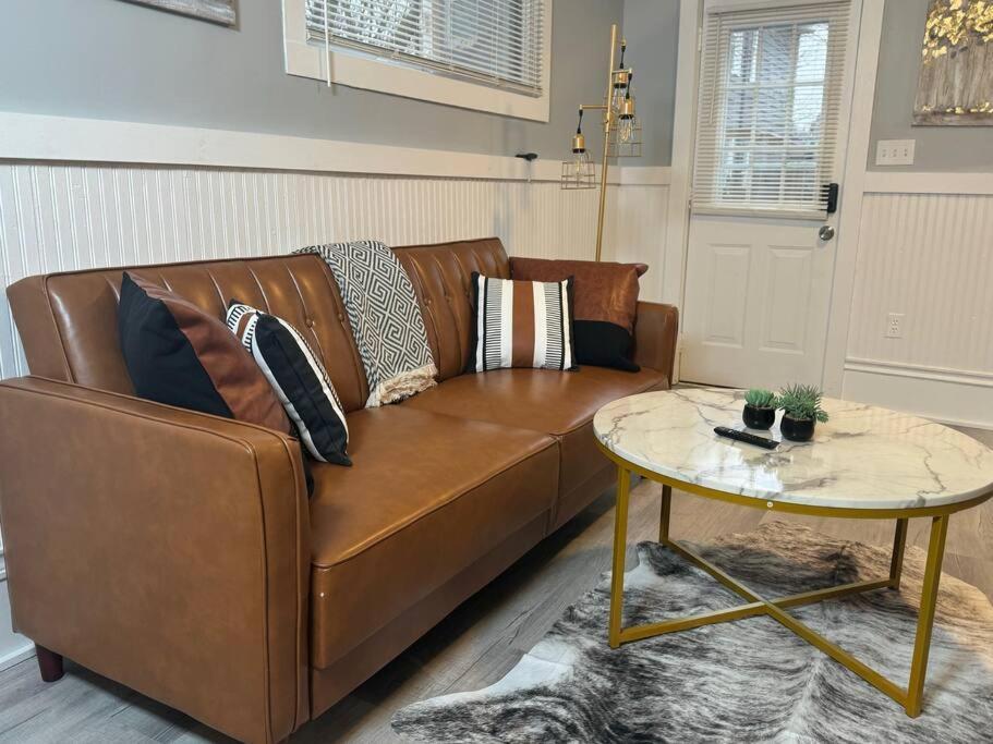 Apartamento Little House On 47Th Cleveland Exterior foto