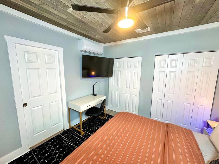 Apartamento Little House On 47Th Cleveland Exterior foto